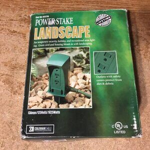 COLEMAN CABLE LANDSCAPE POWER STAKE 3 OUTLETS GREEN W/SAFETY COVERS
